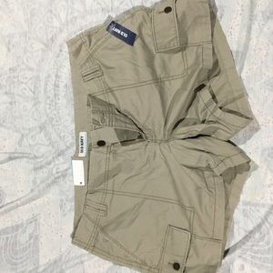 old navy 14 khaki cargo shorts